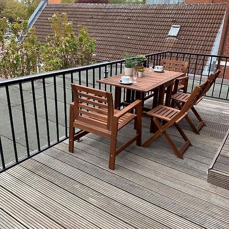 Charmante Ferienwohnung Mit Terrasse Im Herzen Von Norden Buitenkant foto