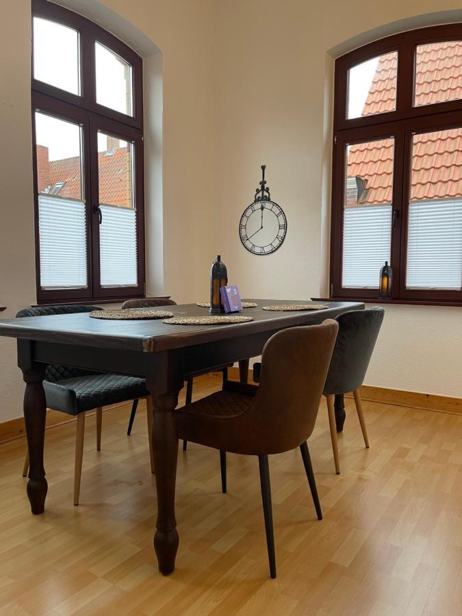 Charmante Ferienwohnung Mit Terrasse Im Herzen Von Norden Buitenkant foto